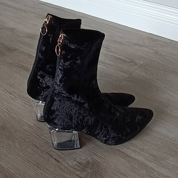 Design Lab Black Velvet Ankle Boots Size 8 - Style Tandi - Picture 5 of 8